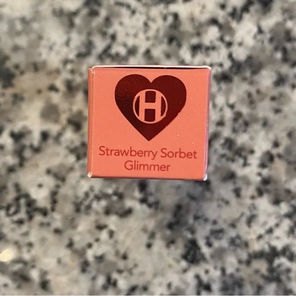 OleHendriksen Glimmer Pout Preserve Hydrating Peptide Lip Treatment Strawberry - Picture 10 of 11